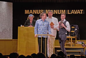 Um Gottes Willen: Premiere